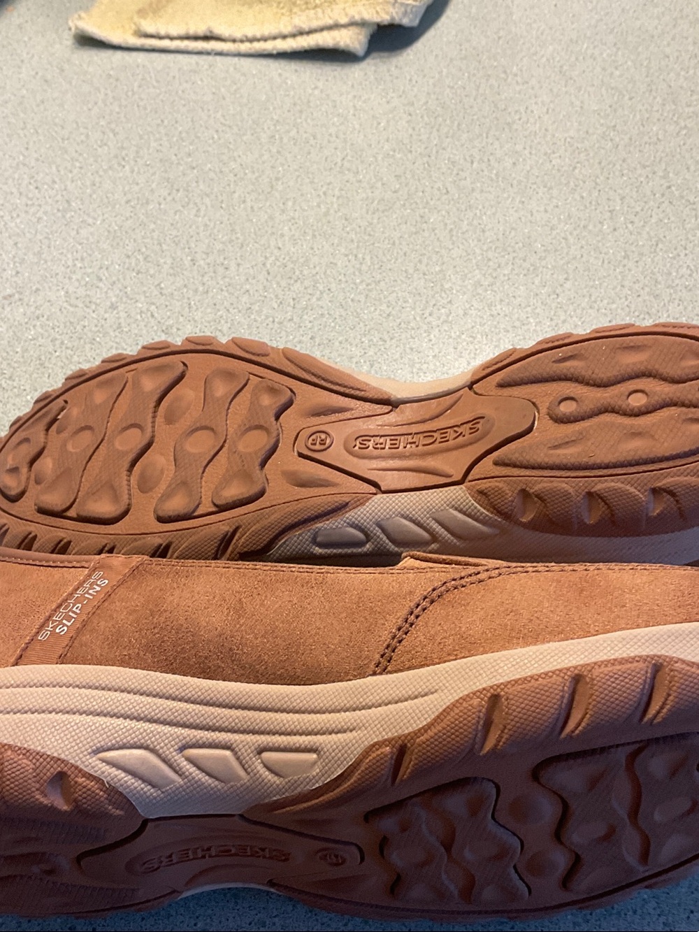 Skechers Slip-On Suede Loafers in Chestnut - Picture 4 of 4